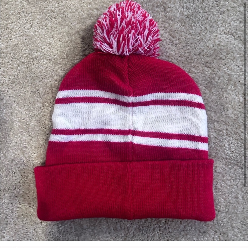 Budweiser Red and White Pom-Pom Beanie Hat - Picture 2 of 2
